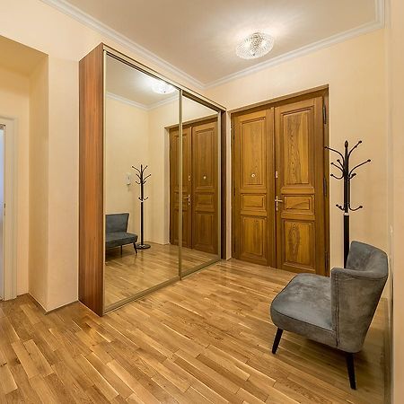 Prague Days - Luxurious Apartments Lesser Town Buitenkant foto