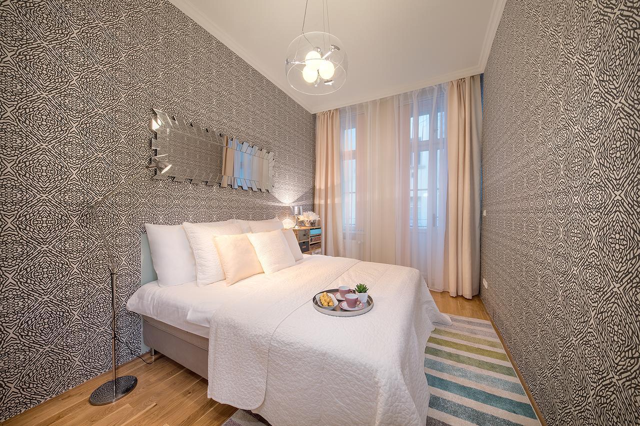 Prague Days - Luxurious Apartments Lesser Town Buitenkant foto